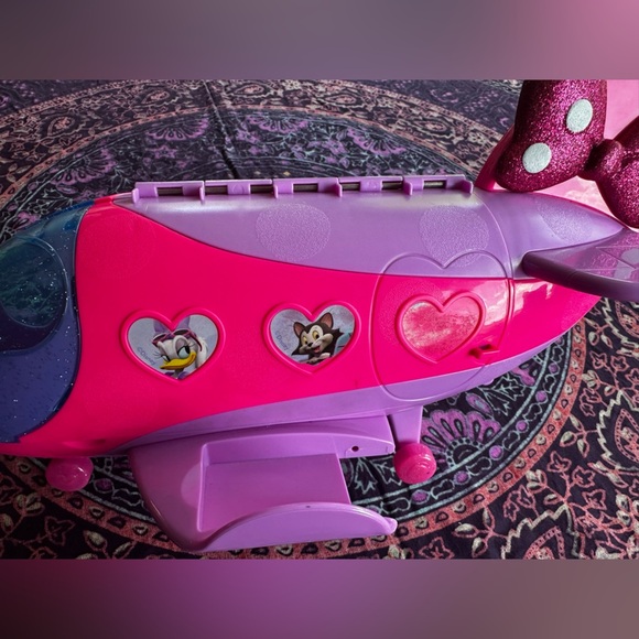 Pink Toy Airplane - Picture 12 of 13